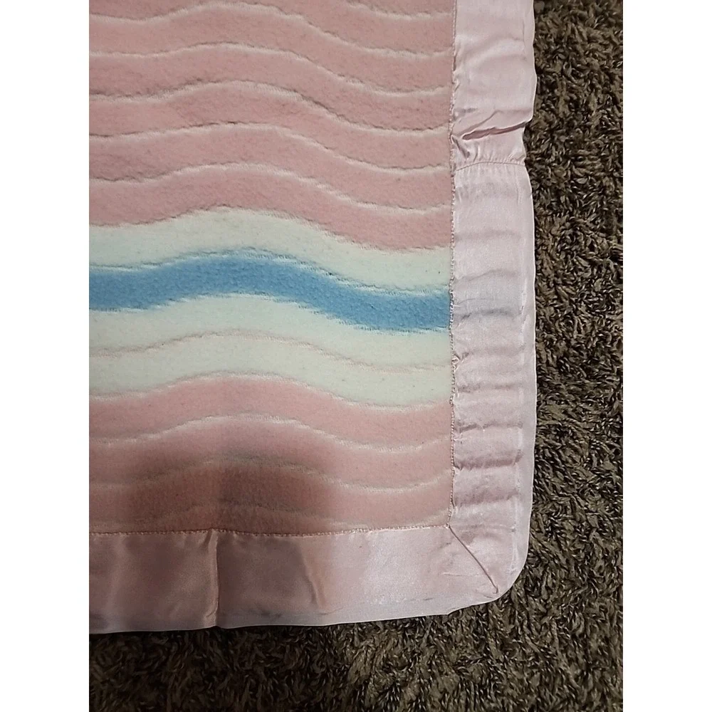 Vintage 1950's Esmond blue PINK Satin Trim BABY‎ Blanket chickens chicks Ducks